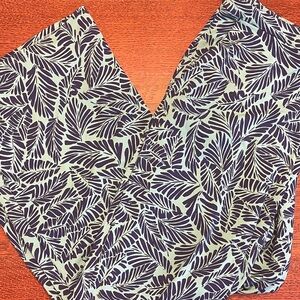 J. Jill Navy and teal Leaf Print Cropped Pants - STall